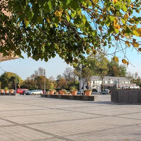 Résidence Le Vélodrome Maubeuge Esterno foto